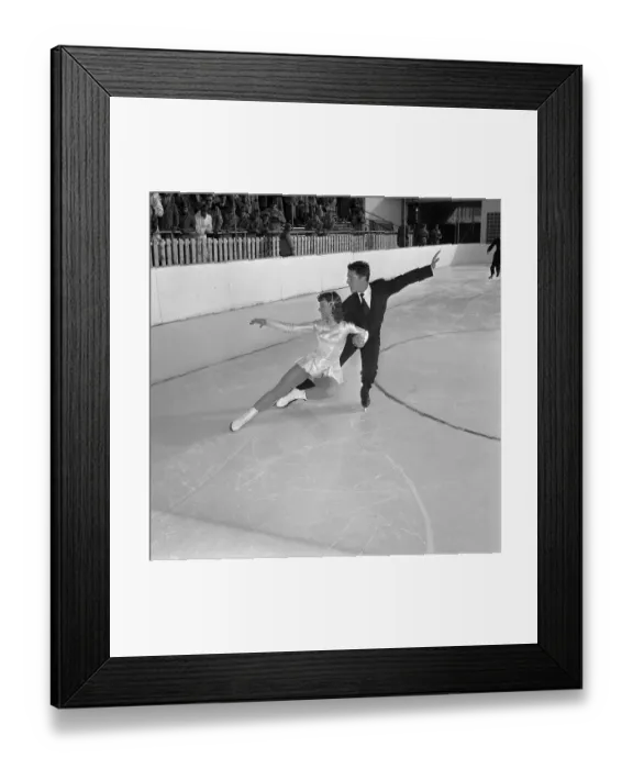 Framed Print : Ice Skaters Sissy Schwarz and Kurt Oppelt Framed Print : Ice Skaters Sissy Schwarz and Kurt Oppelt