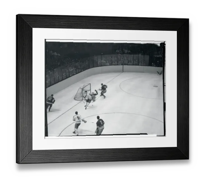 Framed Print : Rangers and Canadiens Playing Ice Hockey in Madison Square Garden Framed Print : Rangers and Canadiens Playing Ice Hockey in Madison Square Garden