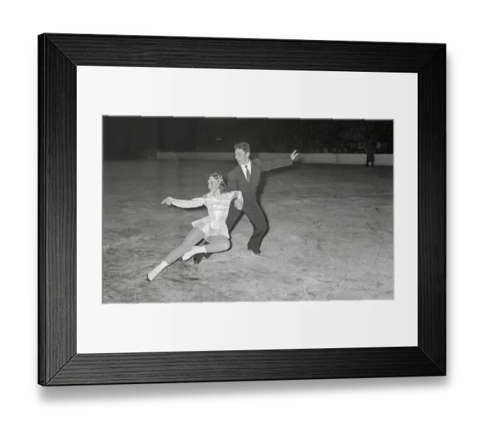 Framed Print : Elizabeth Schwarz and Kurt Oppelt Skating Framed Print : Elizabeth Schwarz and Kurt Oppelt Skating