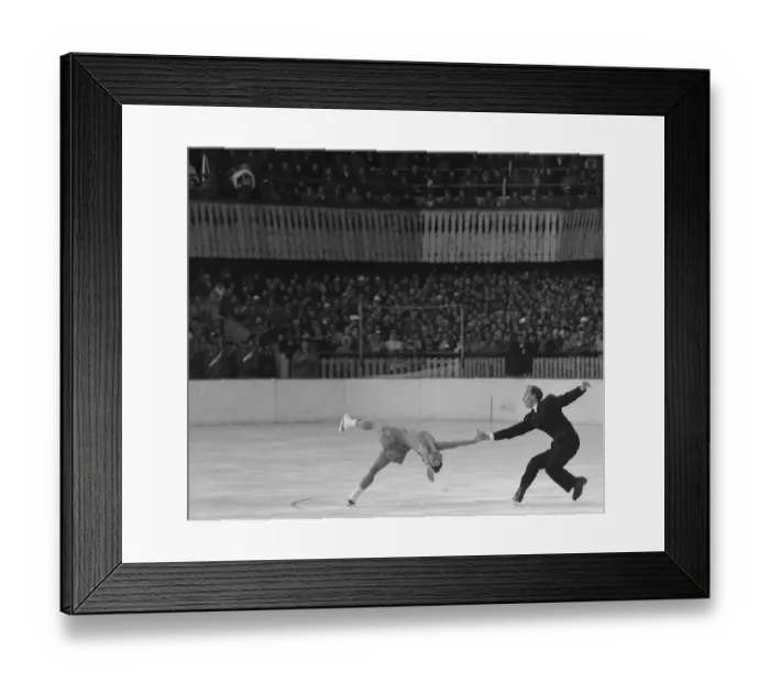 Framed Print : Norris Bowden and Frances Dafoe Figure Skating Framed Print : Norris Bowden and Frances Dafoe Figure Skating