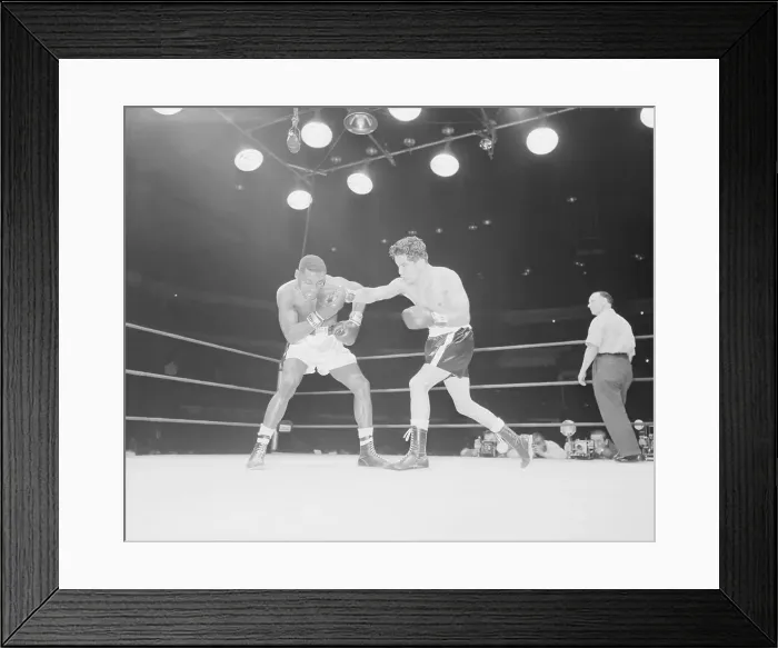 Framed Print : Jimmy Carter and Cisco Andrade During Boxing Match Framed Print : Jimmy Carter and Cisco Andrade During Boxing Match