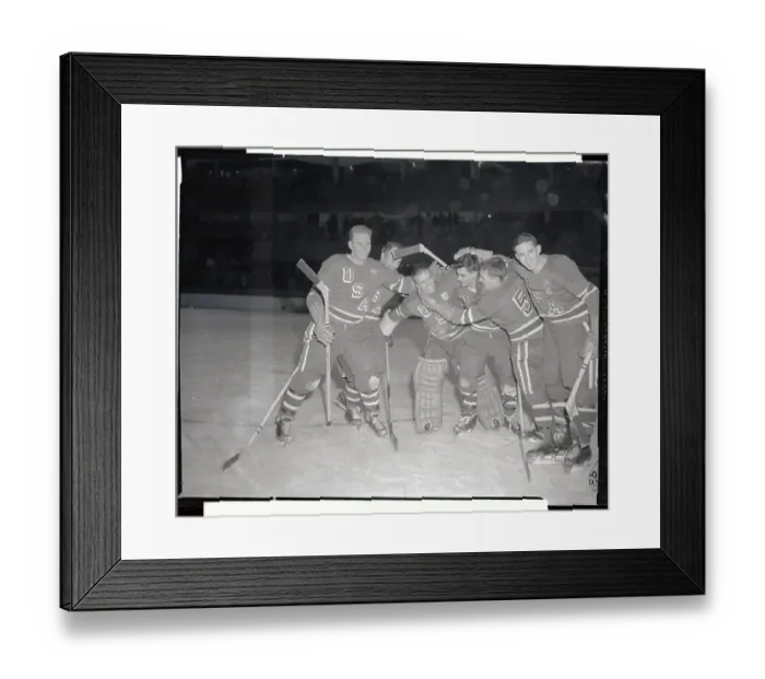 Framed Print : US Hockey Team Celebrating Olympic Victory Framed Print : US Hockey Team Celebrating Olympic Victory