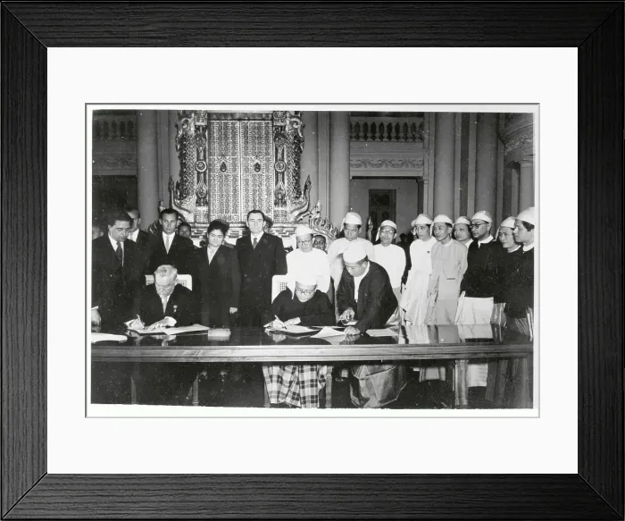 Framed Print : Russian Premier in Session with Burmese Prime Minister Framed Print : Russian Premier in Session with Burmese Prime Minister