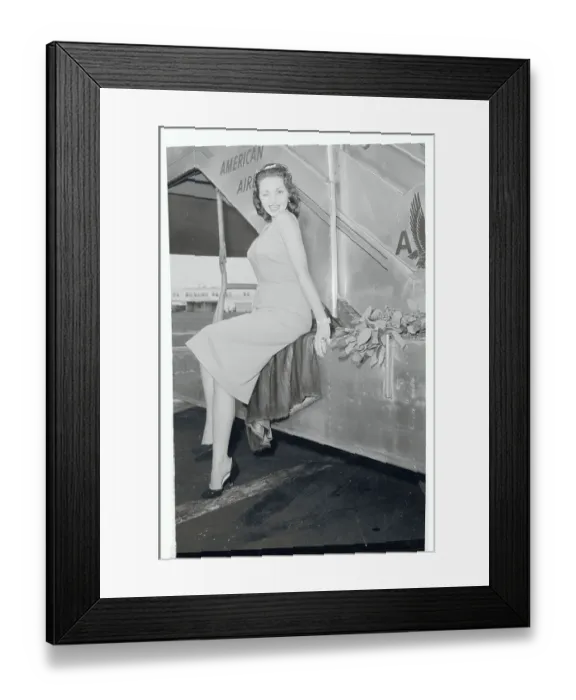Framed Print : Portrait of Leonora Amar Framed Print : Portrait of Leonora Amar