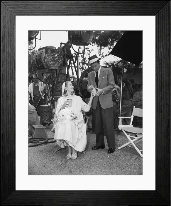 Framed Print : Grace Kelly And Frank Sinatra Framed Print : Grace Kelly And Frank Sinatra