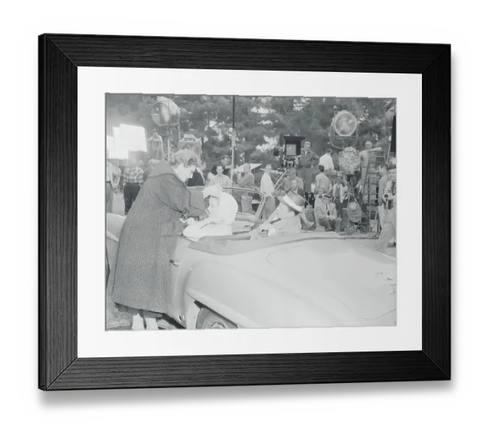 Framed Print : Grace Kelly on Movie Set Framed Print : Grace Kelly on Movie Set