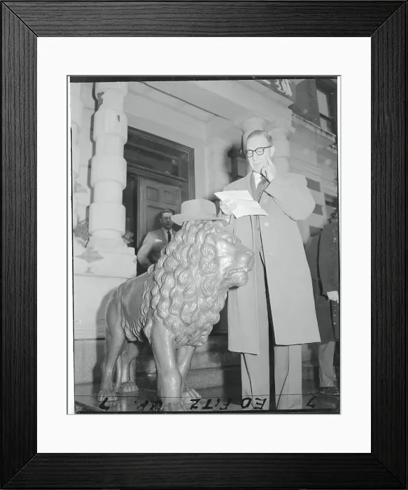 Framed Print : Estes Kefauver with His Hat Resting on Statue