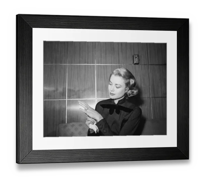 Framed Print : Grace Kelly Shows Off Engagement Ring Framed Print : Grace Kelly Shows Off Engagement Ring