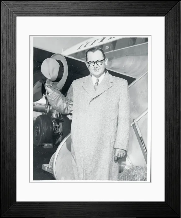 Framed Print : Dr. Heinz KreckelerWaving Hat Framed Print : Dr. Heinz KreckelerWaving Hat