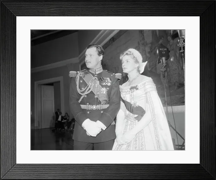 Framed Print : Ingrid Bergman and Costar in Anastasia Framed Print : Ingrid Bergman and Costar in Anastasia