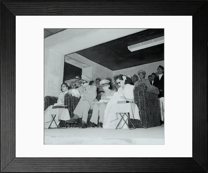 Framed Print : View of Nepalese Royal Family Framed Print : View of Nepalese Royal Family