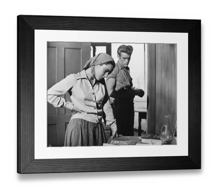 Framed Print : Elizabeth Taylor and James Dean in Giant Framed Print : Elizabeth Taylor and James Dean in Giant