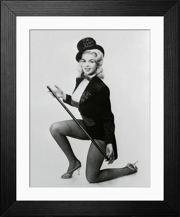 Framed Print : Jayne Mansfield Kneeling in Photograph Framed Print : Jayne Mansfield Kneeling in Photograph