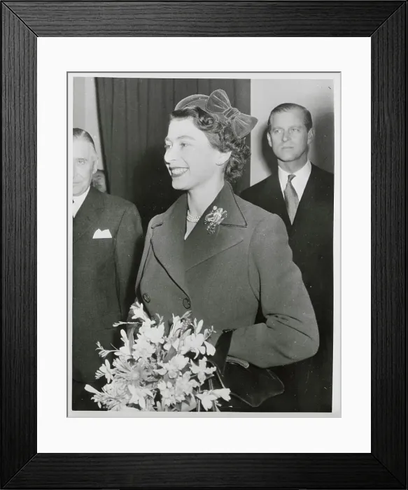 Framed Print : Queen Elizabeth Arriving at Hostel Framed Print : Queen Elizabeth Arriving at Hostel