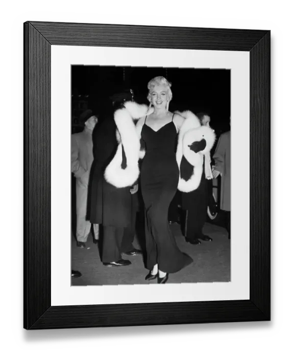 Framed Print : Monroe Arrives For Premiere Framed Print : Monroe Arrives For Premiere