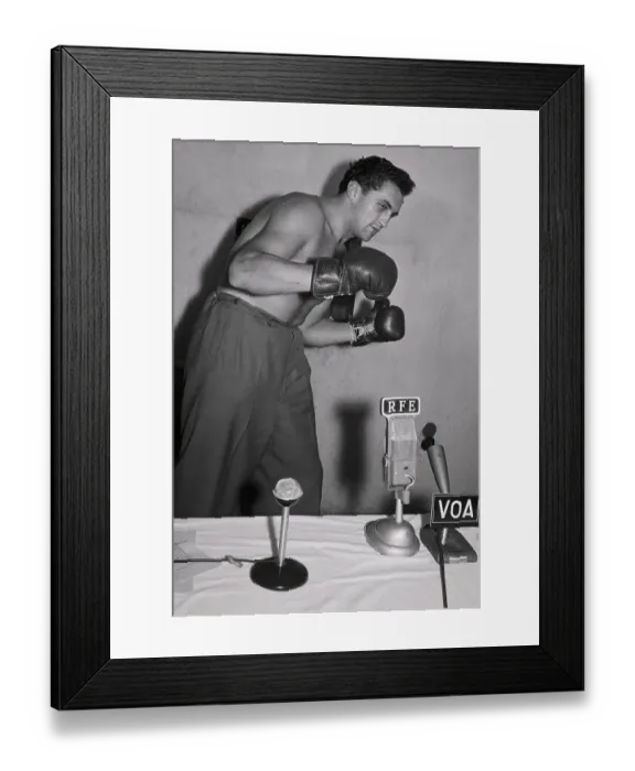 Framed Print : Jozef Pietron Shadow Boxing Framed Print : Jozef Pietron Shadow Boxing