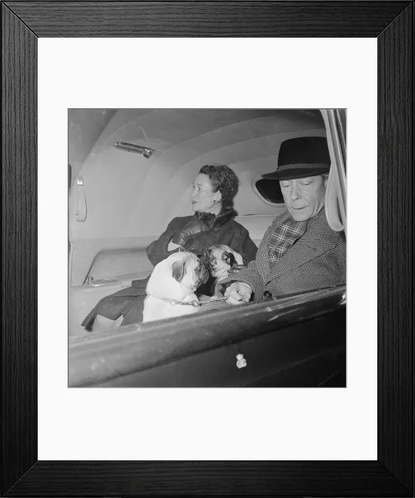 Framed Print : Portrait of Duke and Duchess of Windsor Framed Print : Portrait of Duke and Duchess of Windsor