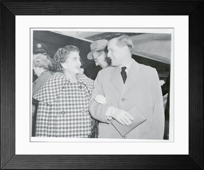 Framed Print : Barbara Hutton Walking Arm in Arm with Her Husband Framed Print : Barbara Hutton Walking Arm in Arm with Her Husband