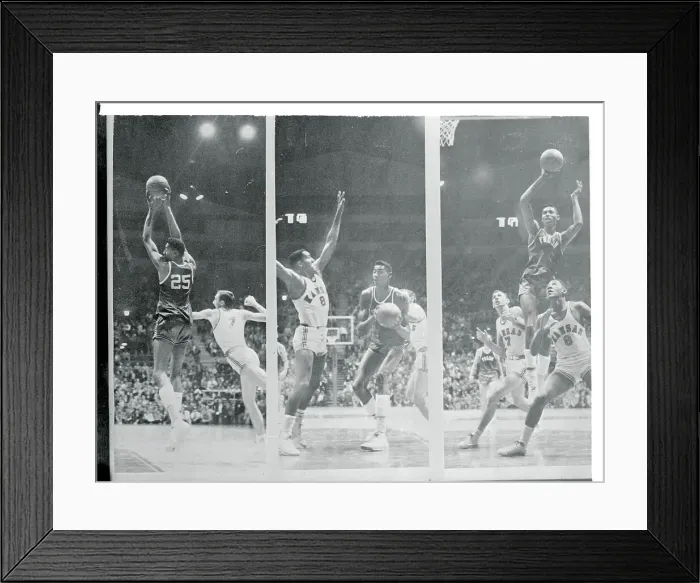 Framed Print : Wilt Chamberlain Making a Basket