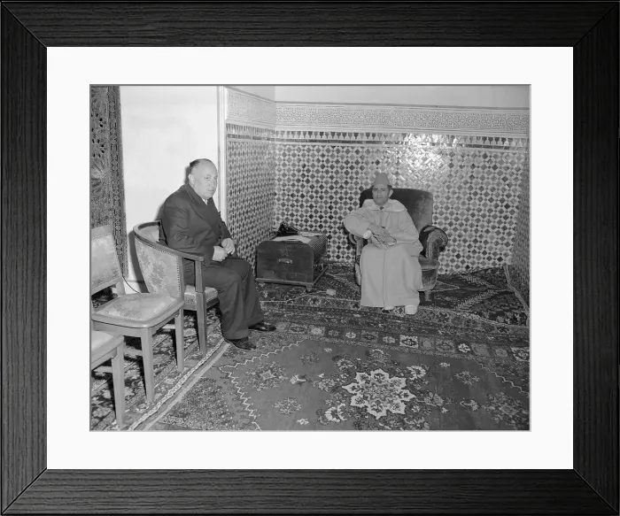 Framed Print : Sultan Mohammed Ben Youssef Conferring with Mohammed Zeghari Framed Print : Sultan Mohammed Ben Youssef Conferring with Mohammed Zeghari