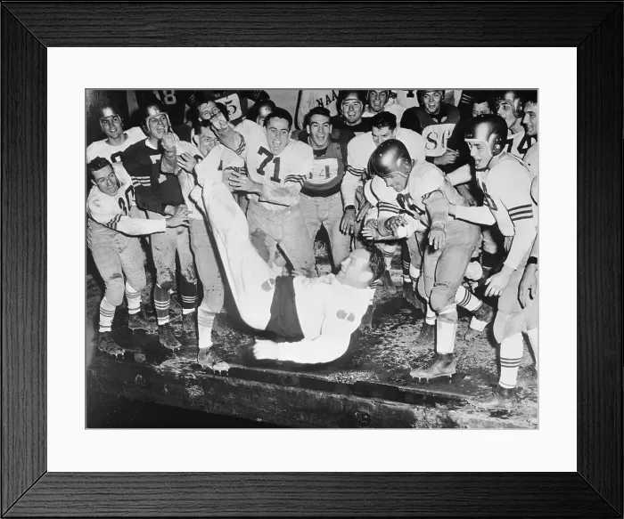 Framed Print : Coach Erdelatz Landing in River Framed Print : Coach Erdelatz Landing in River