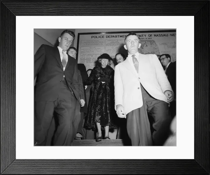 Framed Print : Defendant Ann Woodward with Entourage Framed Print : Defendant Ann Woodward with Entourage