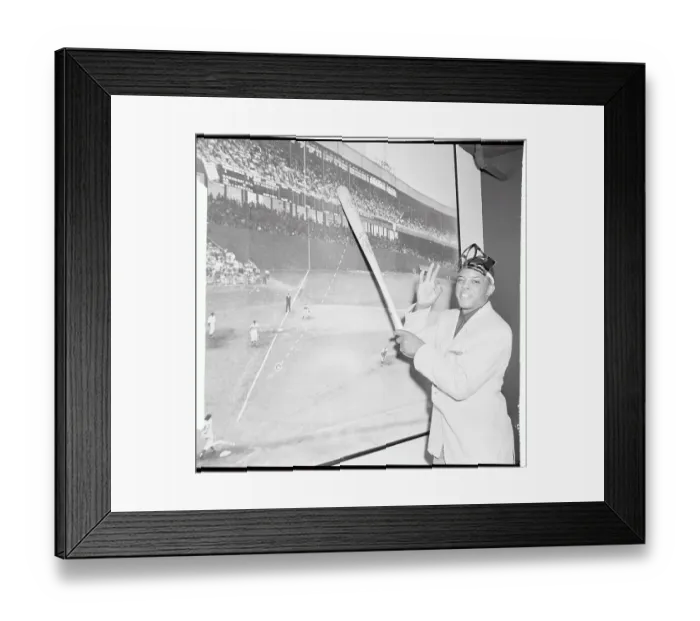 Framed Print : Portrait of Willie Mays Framed Print : Portrait of Willie Mays