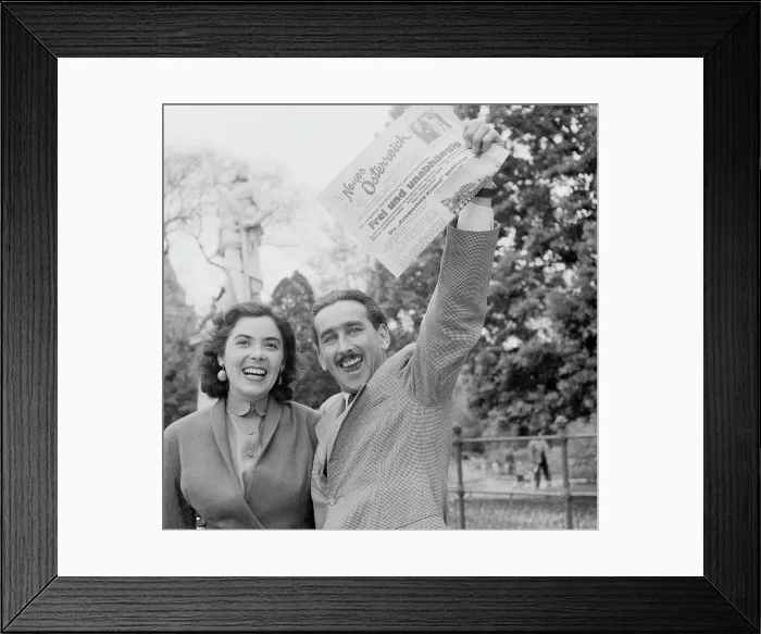 Framed Print : Viennese Couple Waving Newspaper Framed Print : Viennese Couple Waving Newspaper