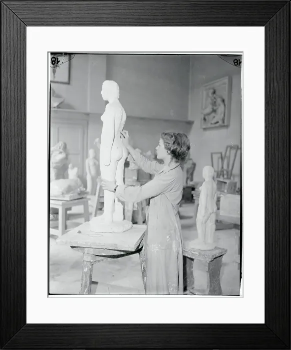 Framed Print : Veronica Van Eyck Creating a Sculpture Framed Print : Veronica Van Eyck Creating a Sculpture