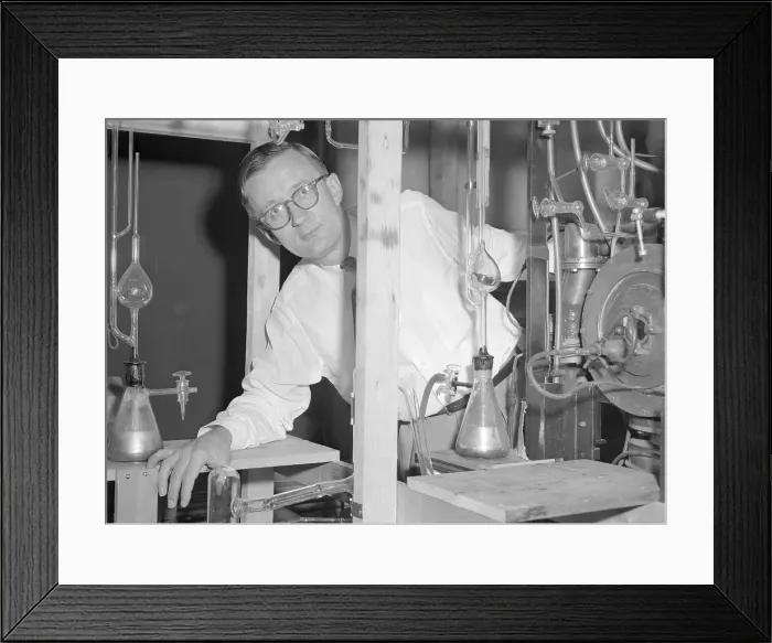 Framed Print : Polykarp Kusch Working in His Laboratory Framed Print : Polykarp Kusch Working in His Laboratory