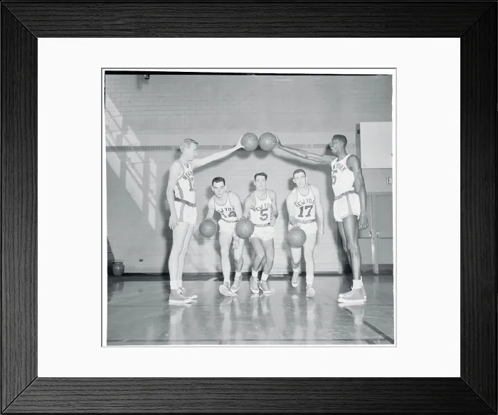 Framed Print : Ken Sears And Teammates Playing A Game Of London Bridge Framed Print : Ken Sears And Teammates Playing A Game Of London Bridge