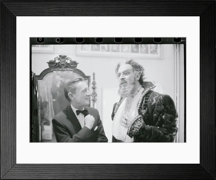 Framed Print : Carleton Smith Conversing with Ivan Petrov Framed Print : Carleton Smith Conversing with Ivan Petrov