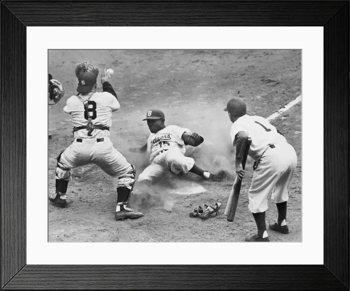 Framed Print : Sandy Amoros Slides Home Framed Print : Sandy Amoros Slides Home