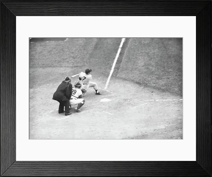 Framed Print : Mantle Wafts One to the Stands