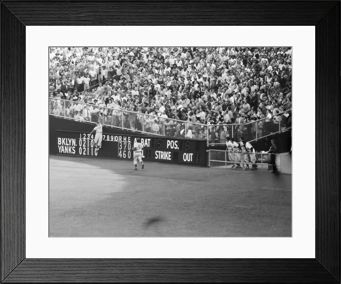 Framed Print : Duke Snider Leaps Outfield Wall Genview Framed Print : Duke Snider Leaps Outfield Wall Genview