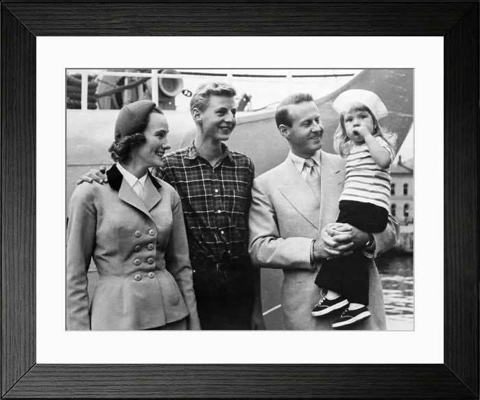 Framed Print : Thor Heyerdahl Posing with His Family Framed Print : Thor Heyerdahl Posing with His Family
