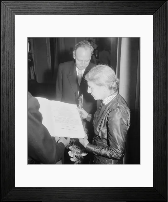 Framed Print : Professor Lise Meitner Receives Otto Hahn Prize for Physics Framed Print : Professor Lise Meitner Receives Otto Hahn Prize for Physics