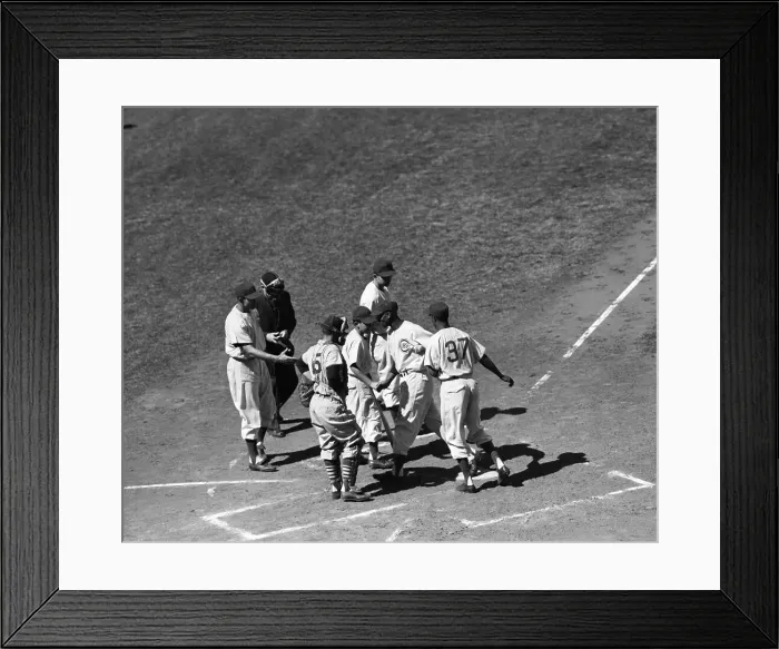 Framed Print : Ernie Banks Crossing Home Plate Framed Print : Ernie Banks Crossing Home Plate