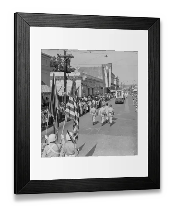 Framed Print : Parade for Return of Royal Painting Framed Print : Parade for Return of Royal Painting