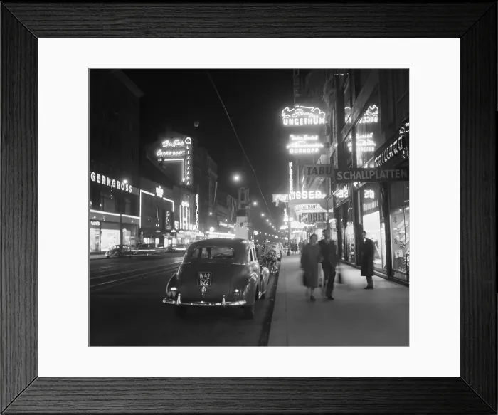 Framed Print : Maria Hilferstrasse at Night Framed Print : Maria Hilferstrasse at Night