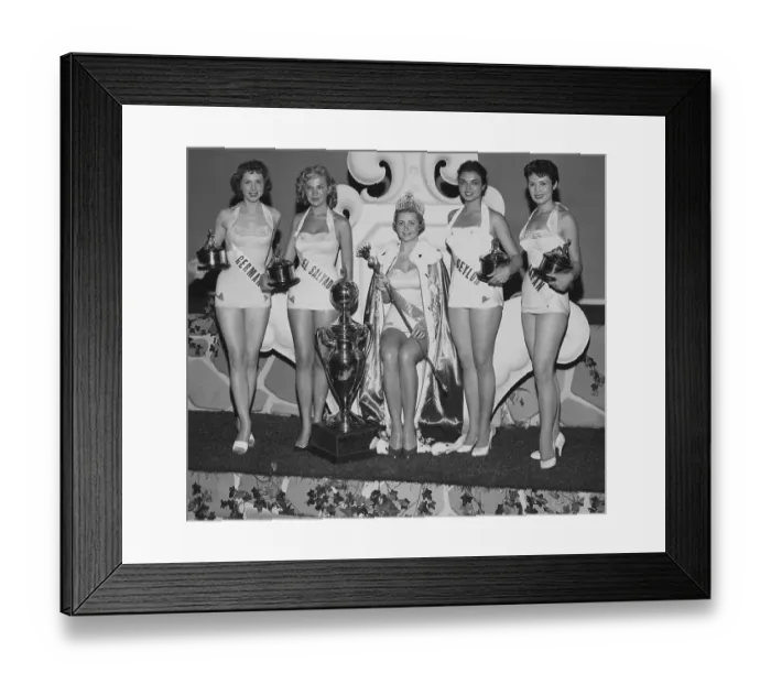 Framed Print : Miss Universe Winner and Finalists Framed Print : Miss Universe Winner and Finalists