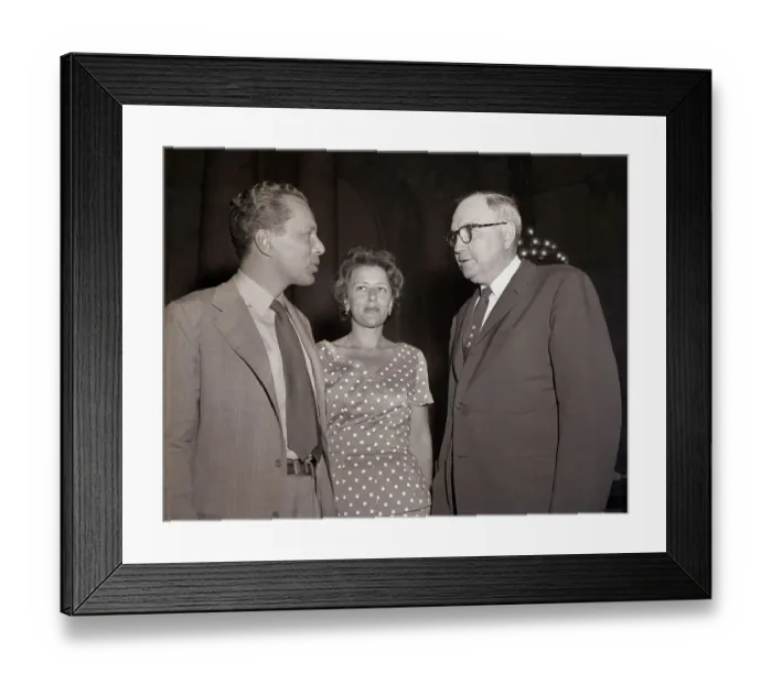 Framed Print : Winston Burdett Speaking with James Eastland Framed Print : Winston Burdett Speaking with James Eastland