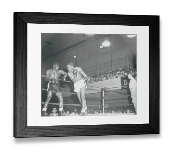 Framed Print : Jimmy Slade Boxing Against Tommy Jackson Framed Print : Jimmy Slade Boxing Against Tommy Jackson