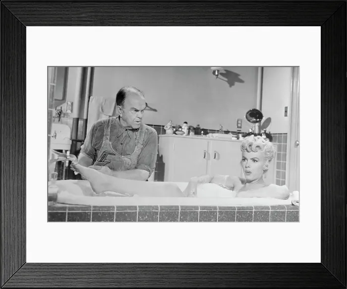 Framed Print : Actress Marilyn Monroe in The Seven Year Itch Framed Print : Actress Marilyn Monroe in The Seven Year Itch