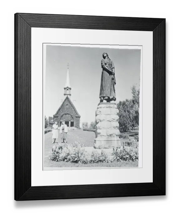 Framed Print : Visitors Viewing Evangeline Statue Framed Print : Visitors Viewing Evangeline Statue