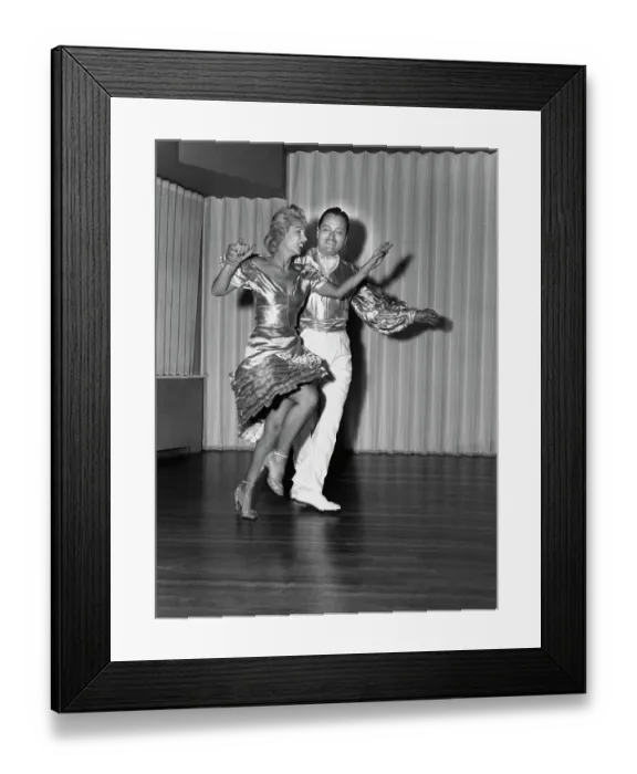 Framed Print : Cha-Cha-Cha Framed Print : Cha-Cha-Cha