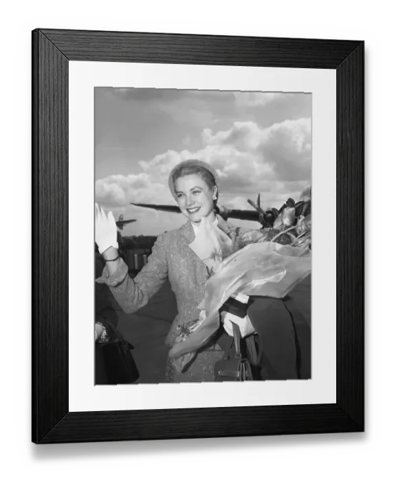 Framed Print : Grace Kelly Waving at Airport Framed Print : Grace Kelly Waving at Airport