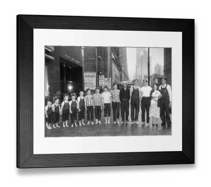 Framed Print : Large Family Barefoot in Manhattan Framed Print : Large Family Barefoot in Manhattan