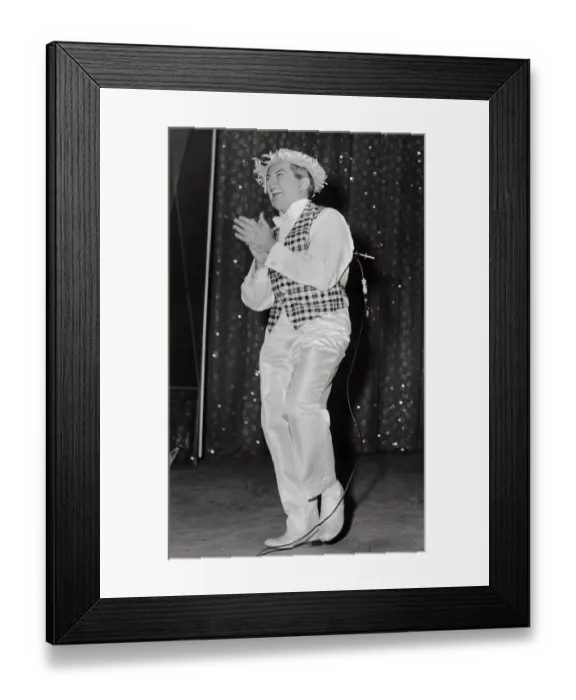 Framed Print : Liberace Opening on Stage at the Hotel Riviera Framed Print : Liberace Opening on Stage at the Hotel Riviera