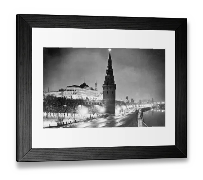 Framed Print : Nighttime at Kremlin Area Framed Print : Nighttime at Kremlin Area